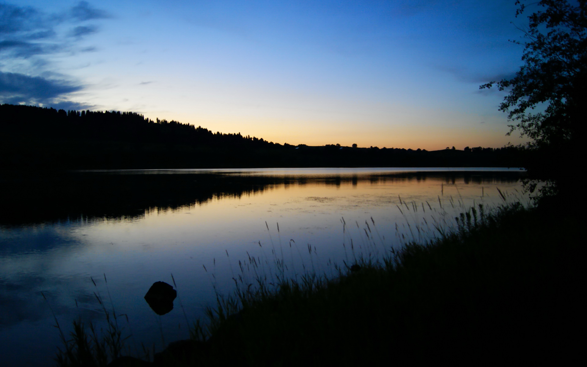 乐鱼体育官网入口-世界杯激情四溢：各大豪门逐鹿的豪华盛宴，世界杯锦集