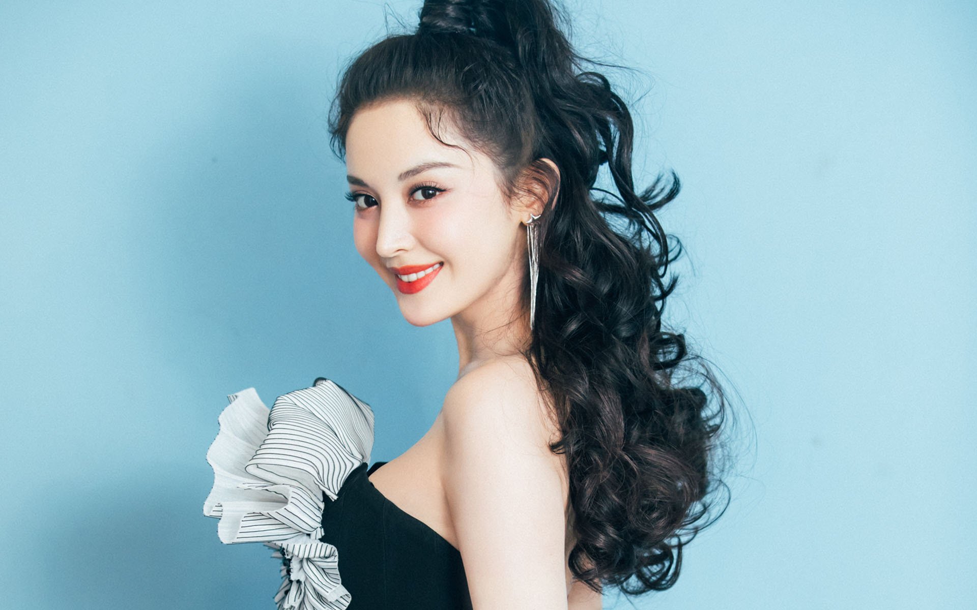 乐鱼体育app-南非男将自由泳攻速惊人，男子自由泳排名