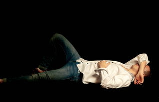 乐鱼体育登录-男子仰泳划频表现突出，仰泳划手视频